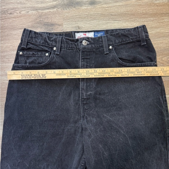 Vintage Levi’s 540 Relaxed Fit Black Jeans – Size 34x32 – Made in Mexico - Picture 7 of 9
